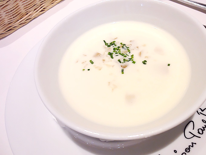 冷たいジャガイモのスープ